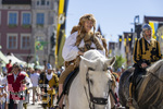 04.07.2026,  Frundsbergfest Mindelheim 2026, Historisches-Fest im Unterallgäu mit tausenden Mitwirkenden. Die Kreisstadt Mindelheim kehrt für eine Woche ins Mittelalter zurück und feiert ihre historische Geschichte. Einzug der Bauern zum Bauernmarkt. Hier das Ehepaar Frundsberg, 