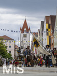 05.07.2026,  Frundsbergfest Mindelheim 2026, Historisches-Fest im Unterallgäu mit tausenden Mitwirkenden. Die Kreisstadt Mindelheim kehrt für eine Woche ins Mittelalter zurück um ihre historische Geschichte zu feiern. Historischer Festzug am Sonntag 5.7.2026 durch die Maximilianstrasse,  