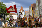 05.07.2026,  Frundsbergfest Mindelheim 2026, Historisches-Fest im Unterallgäu mit tausenden Mitwirkenden. Die Kreisstadt Mindelheim kehrt für eine Woche ins Mittelalter zurück um ihre historische Geschichte zu feiern. Historischer Festzug am Sonntag 5.7.2026 durch die Maximilianstrasse,  