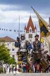 05.07.2026,  Frundsbergfest Mindelheim 2026, Historisches-Fest im Unterallgäu mit tausenden Mitwirkenden. Die Kreisstadt Mindelheim kehrt für eine Woche ins Mittelalter zurück um ihre historische Geschichte zu feiern. Historischer Festzug am Sonntag 5.7.2026 durch die Maximilianstrasse,  