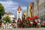 05.07.2026,  Frundsbergfest Mindelheim 2026, Historisches-Fest im Unterallgäu mit tausenden Mitwirkenden. Die Kreisstadt Mindelheim kehrt für eine Woche ins Mittelalter zurück um ihre historische Geschichte zu feiern. Historischer Festzug am Sonntag 5.7.2026 durch die Maximilianstrasse,  