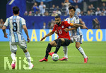 07.07.2026, Fussball Weltmeisterschaft 2026 in den USA, Achtelfinale, Argentinien - Ägypten, im Mercedes-Benz Stadium (Atlanta, GA), v.li: Mohamed Salah (Argentinien) gegen Lisandro Martinez (Argentinien).


