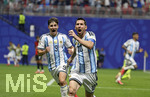07.07.2026, Fussball Weltmeisterschaft 2026 in den USA, Achtelfinale, Argentinien - Ägypten, im Mercedes-Benz Stadium (Atlanta, GA), Torjubel Lionel Messi (re, Argentinien) mit Julian Alvarez (li, Argentinien).

