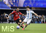 07.07.2026, Fussball Weltmeisterschaft 2026 in den USA, Achtelfinale, Argentinien - Ägypten, im Mercedes-Benz Stadium (Atlanta, GA), v.li: Marwan Ateya (Ägypten) gegen Valentin Barco (Argentinien).


