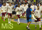 14.07.2026, Fussball Weltmeisterschaft 2026 in den USA, Halbfinale, Frankreich - Spanien, im AT&T Stadium (Dallas (Arlington)),  Fabian Ruiz (Spanien) und Lamine Yamal (Spanien) beiM Aufwärmen.



