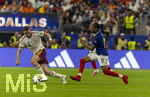 14.07.2026, Fussball Weltmeisterschaft 2026 in den USA, Halbfinale, Frankreich - Spanien, im AT&T Stadium (Dallas (Arlington)), li: Fabian Ruiz (Spanien) gegen Michael Olise (Frankreich) 


