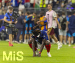14.07.2026, Fussball Weltmeisterschaft 2026 in den USA, Halbfinale, Frankreich - Spanien, im AT&T Stadium (Dallas (Arlington)), Schlusspfiff, Frust nach dem Ausscheiden bei Jules Kounde (Frankreich)  


