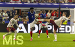 14.07.2026, Fussball Weltmeisterschaft 2026 in den USA, Halbfinale, Frankreich - Spanien, im AT&T Stadium (Dallas (Arlington)), mitte: Aurelien Tchouameni (Frankreich) gegen Fabian Ruiz (Spanien) 


