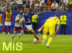 14.07.2026, Fussball Weltmeisterschaft 2026 in den USA, Halbfinale, Frankreich - Spanien, im AT&T Stadium (Dallas (Arlington)), v.li: Pedro Porro (Spanien), Bradley Barcola (Frankreich) 


