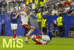 14.07.2026, Fussball Weltmeisterschaft 2026 in den USA, Halbfinale, Frankreich - Spanien, im AT&T Stadium (Dallas (Arlington)), v.li: Dani Olmo (Spanien) gegen Michael Olise (Frankreich) 


