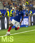 14.07.2026, Fussball Weltmeisterschaft 2026 in den USA, Halbfinale, Frankreich - Spanien, im AT&T Stadium (Dallas (Arlington)), Manu Kone (Frankreich) am Ball 



