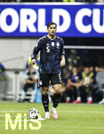 15.07.2026, Fussball Weltmeisterschaft 2026 in den USA, Halbfinale, England - Argentinien, im Mercedes-Benz Stadium (Atlanta, GA),  Leonardo Paredes (ARG) am Ball 
 

