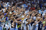 15.07.2026, Fussball Weltmeisterschaft 2026 in den USA, Halbfinale, England - Argentinien, im Mercedes-Benz Stadium (Atlanta, GA),  
 Fans Argentinien jubeln 

