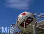17.07.2026, Fussball 1. Bundesliga 2026/2027,  Torfabrik der offizielle Spielball von adidas für die Saison 26/27. Detailshooting, der Ball landet im Tornetz. Das DFL-Logo ist aufgedruckt zu sehen.