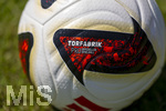 17.07.2026, Fussball 1. Bundesliga 2026/2027,  Torfabrik der offizielle Spielball von adidas für die Saison 26/27. Detailshooting, der Ball liegt auf dem Rasen.