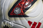 17.07.2026, Fussball 1. Bundesliga 2026/2027,  Torfabrik der offizielle Spielball von adidas für die Saison 26/27. Detailshooting, der Ball liegt auf dem Rasen.Designed in Herzogenaurach / Germany steht aufgedruckt auf dem Ball 