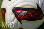17.07.2026, Fussball 1. Bundesliga 2026/2027,  Torfabrik der offizielle Spielball von adidas für die Saison 26/27. Detailshooting, der Ball liegt auf dem Rasen.