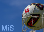 17.07.2026, Fussball 1. Bundesliga 2026/2027,  Torfabrik der offizielle Spielball von adidas für die Saison 26/27. Detailshooting, der Ball landet im Tornetz.  Das DFL Logo ist zu sehen.