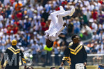 19.07.2026, Fussball Weltmeisterschaft 2026 in den USA, Finale, Spanien - Argentinien, im MetLife Stadium (New York/New Jersey (East Rutherford)), Zeremonie vor dem Spiel.  IShowSpeed (Internet-Star, USA) macht einen Salto auf der Bühne. Bürgerlicher Name Darren Watkins Jr. 
 

