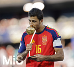 19.07.2026, Fussball Weltmeisterschaft 2026 in den USA, Finale, Spanien - Argentinien, im MetLife Stadium (New York/New Jersey (East Rutherford)), Spanien ist Fussball Weltmeister 2026, Siegerehrung, Rodri (Spanien) bekommt den Pokal für den besten Spieler der WM.

