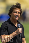 19.07.2026, Fussball Weltmeisterschaft 2026 in den USA, Finale, Spanien - Argentinien, im MetLife Stadium (New York/New Jersey (East Rutherford)), Hollywood-Schauspieler Tom Cruise (USA) bei der Abschlussfeier vor dem Spiel am Mikrofon.
 

