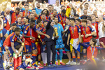 19.07.2026, Fussball Weltmeisterschaft 2026 in den USA, Finale, Spanien - Argentinien, im MetLife Stadium (New York/New Jersey (East Rutherford)), Spanien ist Fussball-Weltmeister 2026, Siegerehrung, Trainer Luis de la Fuente (Spanien) mit dem WM-Pokal.

