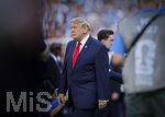 19.07.2026, Fussball Weltmeisterschaft 2026 in den USA, Finale, Spanien - Argentinien, im MetLife Stadium (New York/New Jersey (East Rutherford)), US-Präsident Donald J. Trump (USA) kommt zur Siegerehrung auf den Platz.
 

