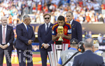 19.07.2026, Fussball Weltmeisterschaft 2026 in den USA, Finale, Spanien - Argentinien, im MetLife Stadium (New York/New Jersey (East Rutherford)), Rodri (Spanien) küsst den Pokal 
 

