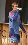 27.07.2026, Fussball Bundesliga 2026/2027, Trainingslager FC Bayern München in Rottach-Egern am Tegernsee (Bayern). Joao Palhinha (FC Bayern München) trinkt