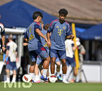 28.07.2026, Fussball Bundesliga 2026/2027, Trainingslager FC Bayern München in Rottach-Egern am Tegernsee (Bayern). Nathaniel Brown (FC Bayern München)  am Ball.