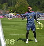 29.07.2026, Fussball Bundesliga 2026/2027, Trainingslager FC Bayern München in Rottach-Egern am Tegernsee (Bayern). Torwart Sven Ulreich (FC Bayern München) wirft Ringe