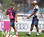 29.07.2026, Fussball Bundesliga 2026/2027, Trainingslager FC Bayern München in Rottach-Egern am Tegernsee (Bayern). Joshua Kimmich (FC Bayern München)  und Trainer Vincent Kompany (FC Bayern München) haben Spass