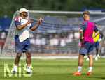 29.07.2026, Fussball Bundesliga 2026/2027, Trainingslager FC Bayern München in Rottach-Egern am Tegernsee (Bayern). Vormittags-Training am Stadion Birkenmoos, Trainer Vincent Kompany (FC Bayern München) gibt Anweisungen