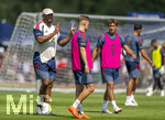 29.07.2026, Fussball Bundesliga 2026/2027, Trainingslager FC Bayern München in Rottach-Egern am Tegernsee (Bayern). Vormittags-Training am Stadion Birkenmoos, Trainer Vincent Kompany (FC Bayern München) gibt Anweisungen, re: Joshua Kimmich (FC Bayern München) 