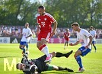 30.07.2026, Fussball Bundesliga 2026/2027, Trainingslager FC Bayern München in Rottach-Egern am Tegernsee (Bayern). Testspiel FC Rottach Egern - FC Bayern München,     v.l. Kilian Zimmer (Rottach-Egern) gegen Arijon Ibrahimovic (FC Bayern München).