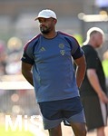 30.07.2026, Fussball Bundesliga 2026/2027, Trainingslager FC Bayern München in Rottach-Egern am Tegernsee (Bayern). Testspiel FC Rottach Egern - FC Bayern München,     Trainer Vincent Kompany (FC Bayern München) nachdenklich.