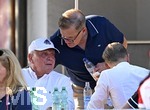30.07.2026, Fussball Bundesliga 2026/2027, Trainingslager FC Bayern München in Rottach-Egern am Tegernsee (Bayern). Testspiel FC Rottach Egern - FC Bayern München,    Ehren-Präsident Uli Hoeneß (FC Bayern München, Hoeness) und Vorstandsvorsitzender Jan-Christian Dreesen (FC Bayern München) reden 