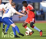 30.07.2026, Fussball Bundesliga 2026/2027, Trainingslager FC Bayern München in Rottach-Egern am Tegernsee (Bayern). Testspiel FC Rottach Egern - FC Bayern München, Bara Ndiaye (FC Bayern München) setzt sich durch.    