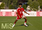 30.07.2026, Fussball Bundesliga 2026/2027, Trainingslager FC Bayern München in Rottach-Egern am Tegernsee (Bayern). Testspiel FC Rottach Egern - FC Bayern München, Nathaniel Brown (FC Bayern München) am Ball 