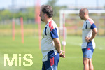 05.08.2026, München, Deutschland. Google Pixel Frauen-Bundesliga: Die FC Bayern Frauen absolvieren auf dem FC Bayern Campus eine Trainingseinheit zur Vorbereitung auf das Testspiel gegen Paris FC. Jose Barcala (Cheftrainer, FC Bayern Frauen)