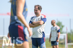 05.08.2026, München, Deutschland. Google Pixel Frauen-Bundesliga: Die FC Bayern Frauen absolvieren auf dem FC Bayern Campus eine Trainingseinheit zur Vorbereitung auf das Testspiel gegen Paris FC. Jose Barcala (Cheftrainer, FC Bayern Frauen)