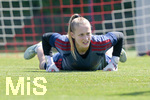 05.08.2026, München, Deutschland. Google Pixel Frauen-Bundesliga: Die FC Bayern Frauen absolvieren auf dem FC Bayern Campus eine Trainingseinheit zur Vorbereitung auf das Testspiel gegen Paris FC. Regina van Eijk (FC Bayern Frauen)