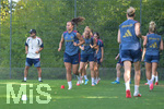 05.08.2026, München, Deutschland. Google Pixel Frauen-Bundesliga: Die FC Bayern Frauen absolvieren auf dem FC Bayern Campus eine Trainingseinheit zur Vorbereitung auf das Testspiel gegen Paris FC. Lena Oberdorf (FC Bayern Frauen)