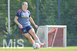 05.08.2026, München, Deutschland. Google Pixel Frauen-Bundesliga: Die FC Bayern Frauen absolvieren auf dem FC Bayern Campus eine Trainingseinheit zur Vorbereitung auf das Testspiel gegen Paris FC. Magdalena Eriksson (FC Bayern Frauen)