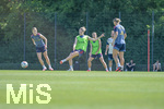 05.08.2026, München, Deutschland. Google Pixel Frauen-Bundesliga: Die FC Bayern Frauen absolvieren auf dem FC Bayern Campus eine Trainingseinheit zur Vorbereitung auf das Testspiel gegen Paris FC. Alara Sehitler (FC Bayern Frauen)