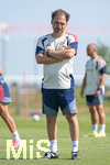 05.08.2026, München, Deutschland. Google Pixel Frauen-Bundesliga: Die FC Bayern Frauen absolvieren auf dem FC Bayern Campus eine Trainingseinheit zur Vorbereitung auf das Testspiel gegen Paris FC. Jose Barcala (Cheftrainer, FC Bayern Frauen)