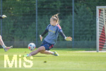 05.08.2026, München, Deutschland. Google Pixel Frauen-Bundesliga: Die FC Bayern Frauen absolvieren auf dem FC Bayern Campus eine Trainingseinheit zur Vorbereitung auf das Testspiel gegen Paris FC. Regina van Eijk (FC Bayern Frauen)