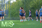 05.08.2026, München, Deutschland. Google Pixel Frauen-Bundesliga: Die FC Bayern Frauen absolvieren auf dem FC Bayern Campus eine Trainingseinheit zur Vorbereitung auf das Testspiel gegen Paris FC. Lena Oberdorf (FC Bayern Frauen)