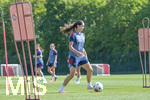 05.08.2026, München, Deutschland. Google Pixel Frauen-Bundesliga: Die FC Bayern Frauen absolvieren auf dem FC Bayern Campus eine Trainingseinheit zur Vorbereitung auf das Testspiel gegen Paris FC. Kassandra Potsi (FC Bayern Frauen)