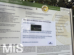 07.08.2026, Bad Wörishofen in Bayern, Eine Folge des Klimawandels und der extremen Hitzeperiode: Die Kneipptretbecken in der Kurstadt trocknen teilweise langsam aus, die Kneippanlage im Süden der Stadt ist nicht mehr mit Wasser versorgt, die Stadt muss Wasser sparen.  Mit diesem Schild an der Anlage informiert die Stadt die Bürger und Bürgerinnen.